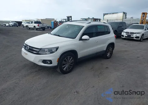 2013 Volkswagen Tiguan S/Se/Sel из США, поврежденный, VIN WVGAV7AX2DW541690